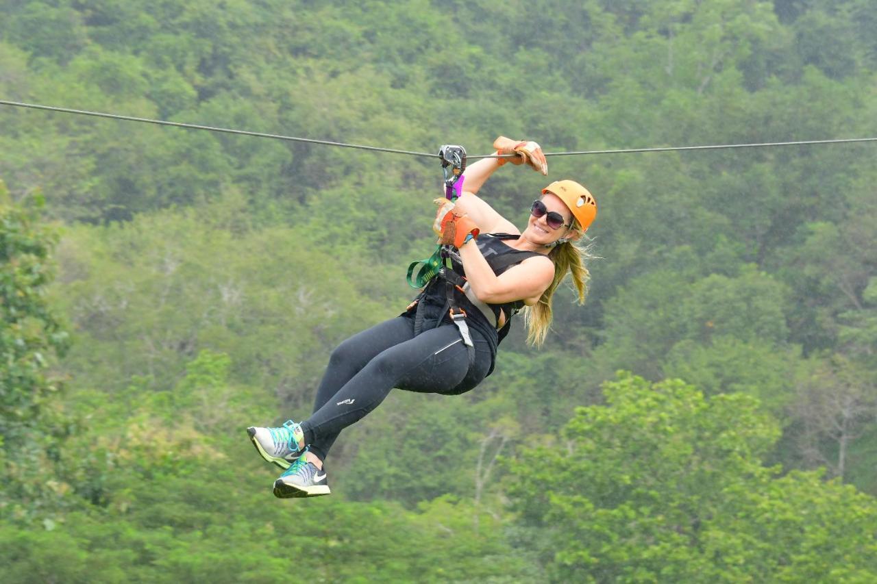 Carara Adventure Park Bed and Breakfast Quebrada Ganado Buitenkant foto